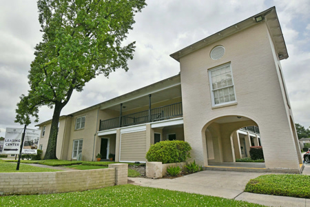 Provincial-Exterior-a-front-0233-1200w