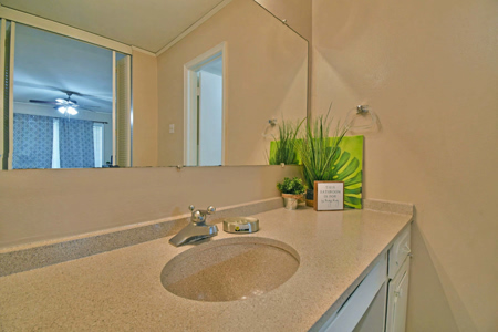 Provincial-Interior-A-Bathroom-0301-1200w