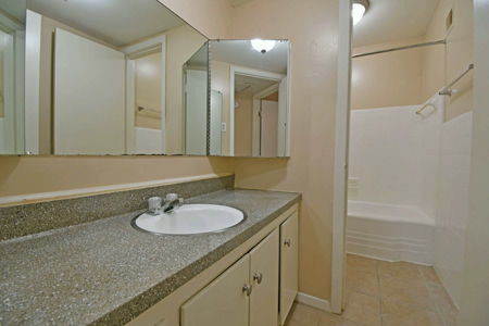 Provincial-Interior-u-Bath-0205-1200w